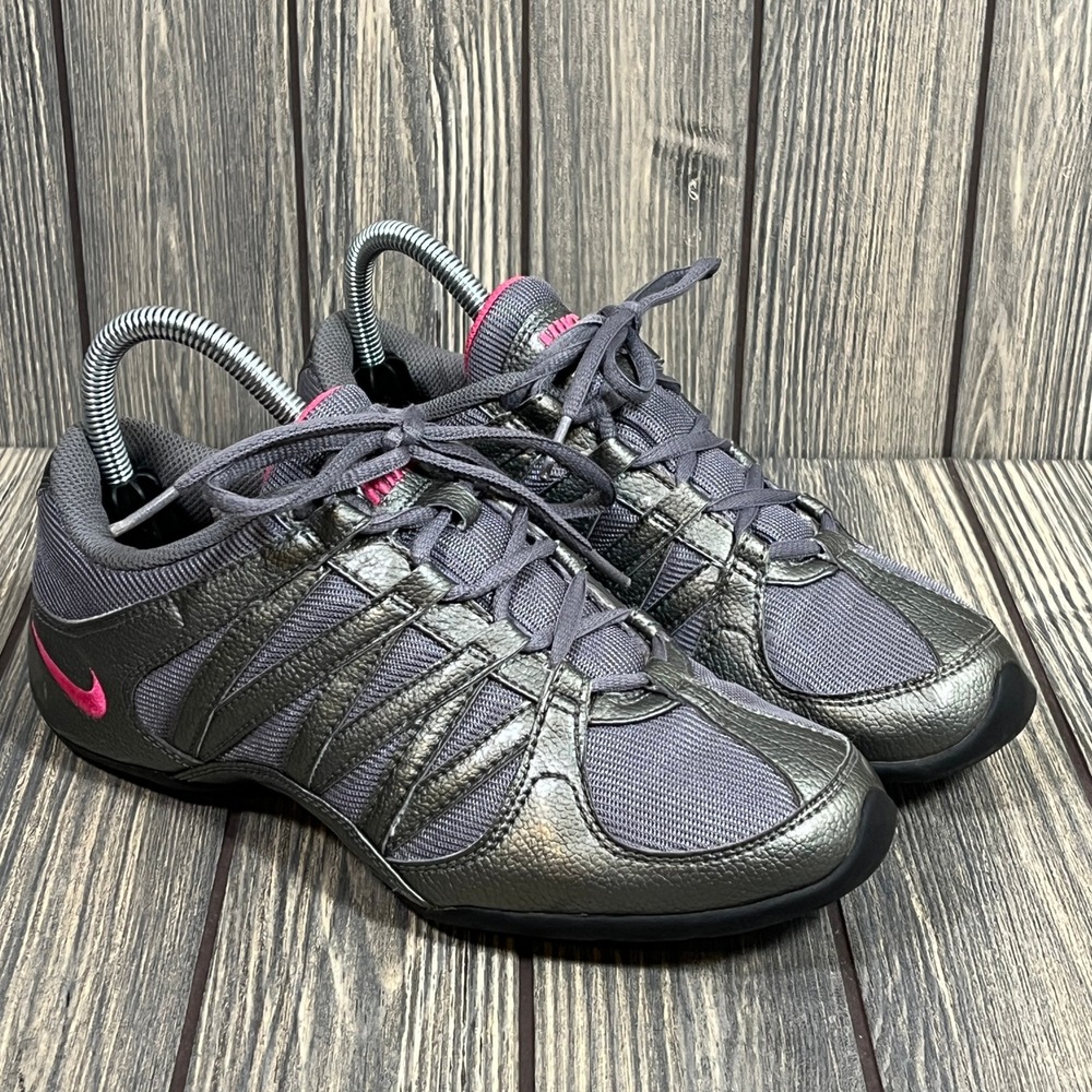 Nike Musique IV Cheerleading Shoe Women Size 7.5 Grey Metallic Pink 324751-063‎